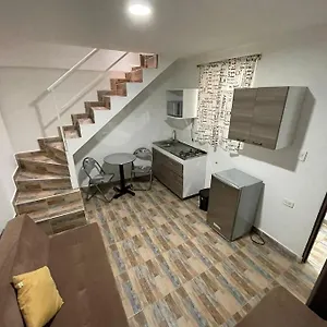 2floors San Fernando Studio Apartamento